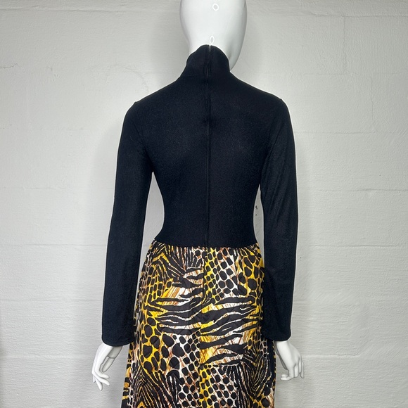 Vintage Dress 1960s Elaine Sklar Petite Small Long Sleeve Black and Animal Print - Picture 15 of 16